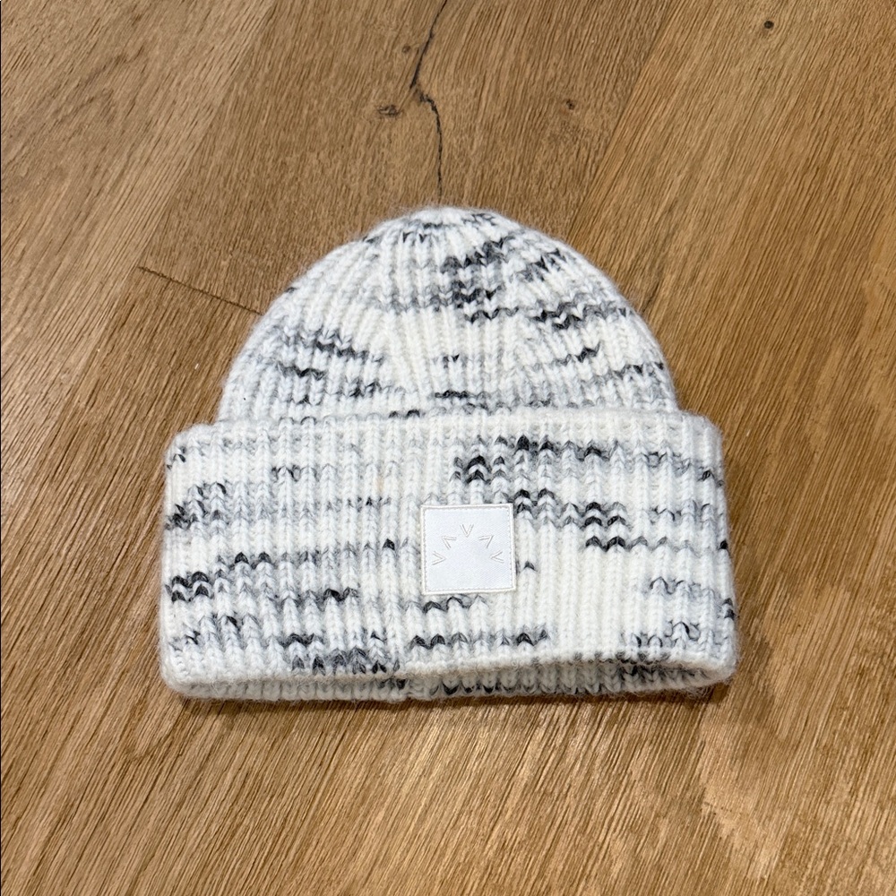 Varley beanie